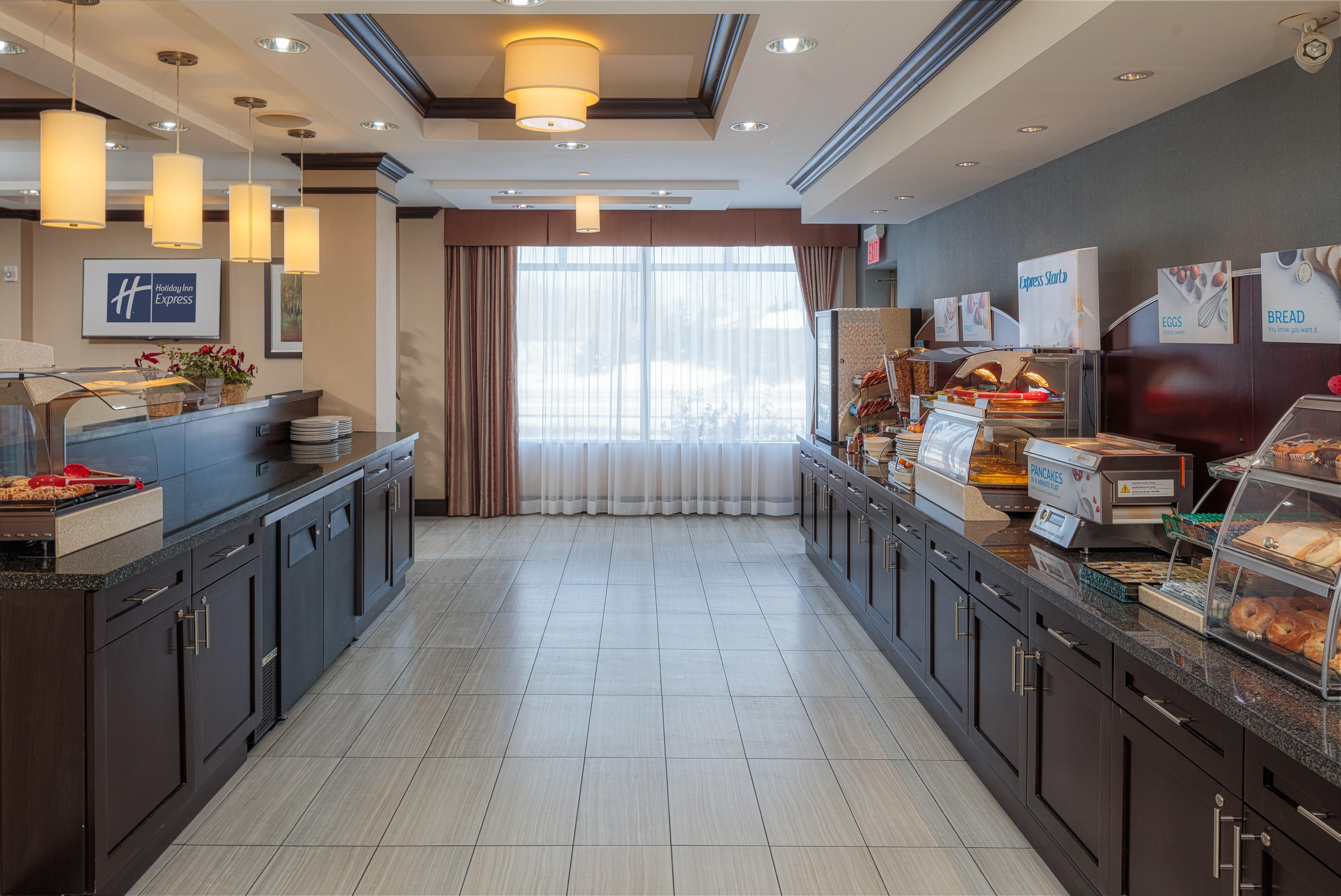 Holiday Inn Express & Suites Ottawa East-Orleans By Ihg Eksteriør billede