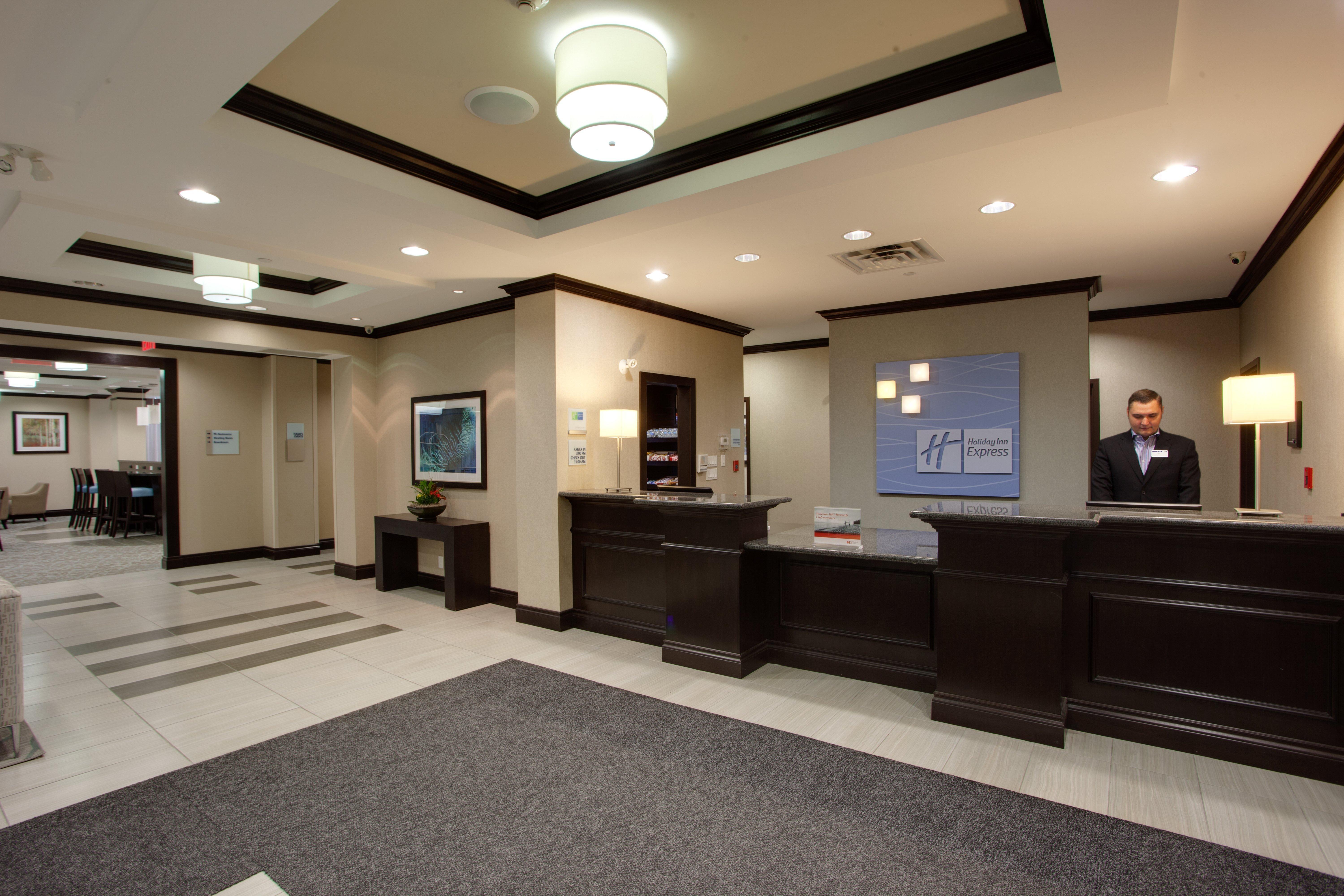 Holiday Inn Express & Suites Ottawa East-Orleans By Ihg Eksteriør billede
