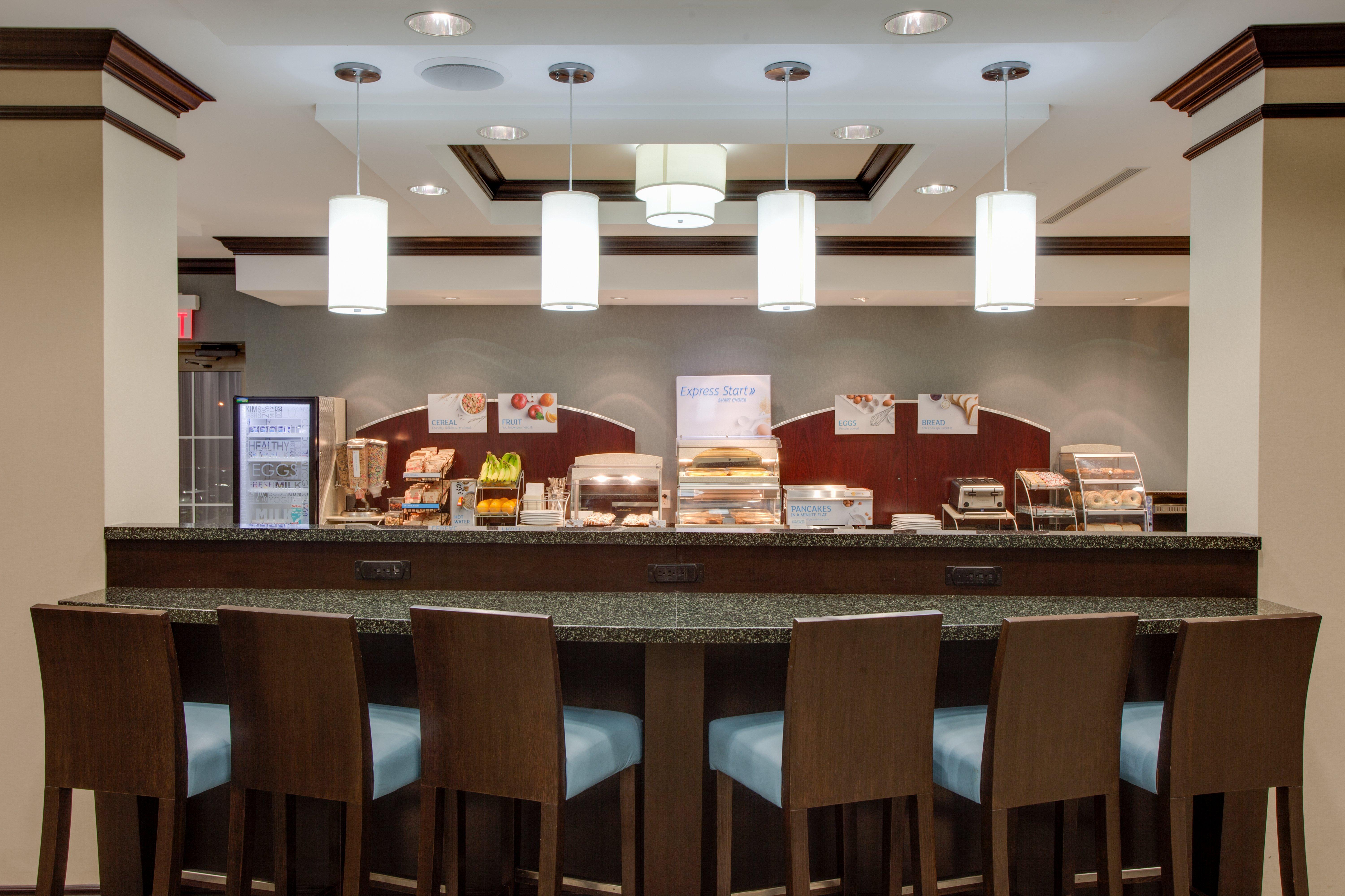 Holiday Inn Express & Suites Ottawa East-Orleans By Ihg Eksteriør billede