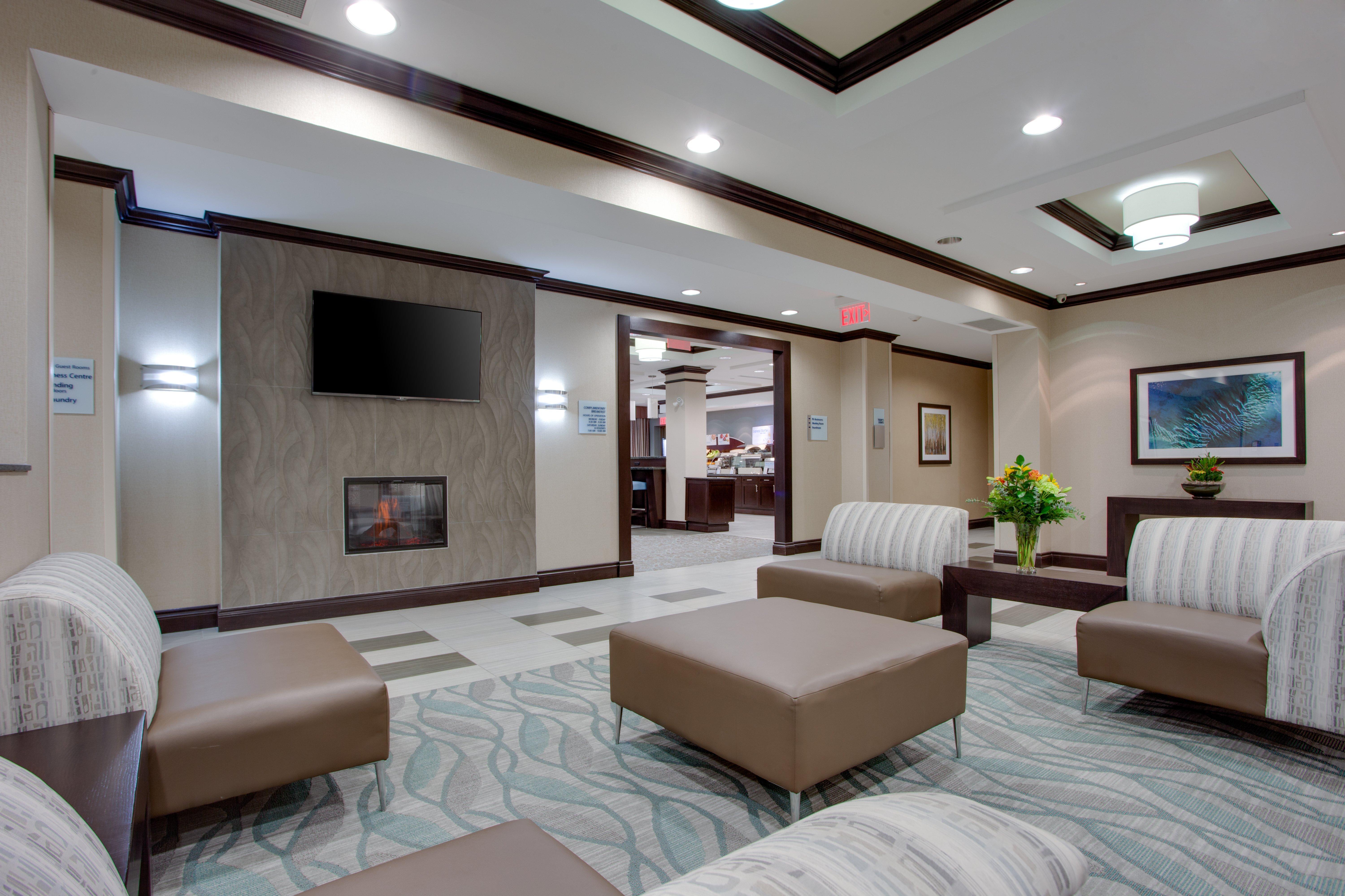 Holiday Inn Express & Suites Ottawa East-Orleans By Ihg Eksteriør billede
