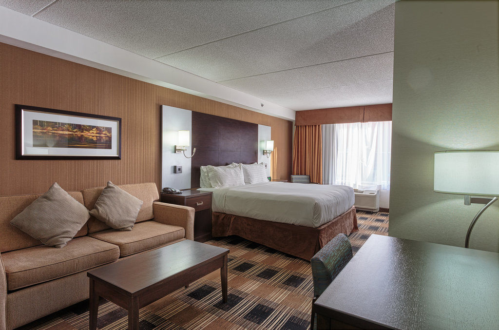 Holiday Inn Express & Suites Ottawa East-Orleans By Ihg Eksteriør billede